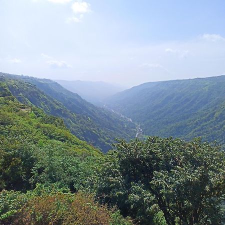 Strawberry Country Villa Mahabaleshwar Ngoại thất bức ảnh