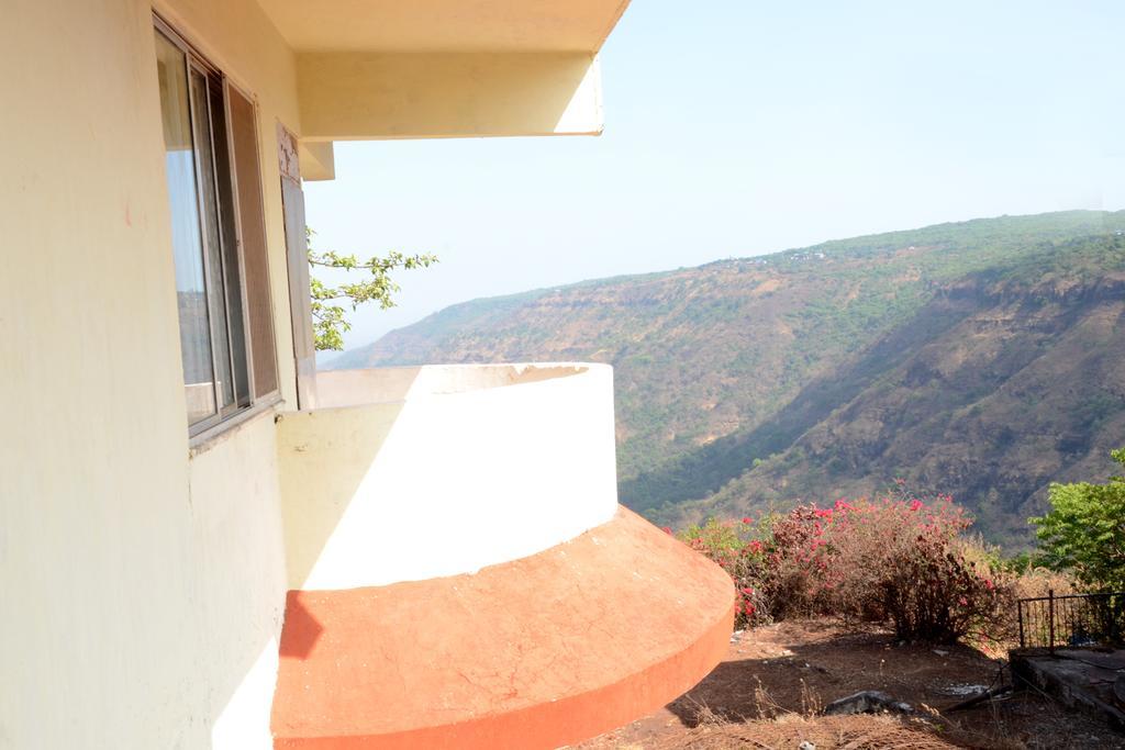 Strawberry Country Villa Mahabaleshwar Ngoại thất bức ảnh